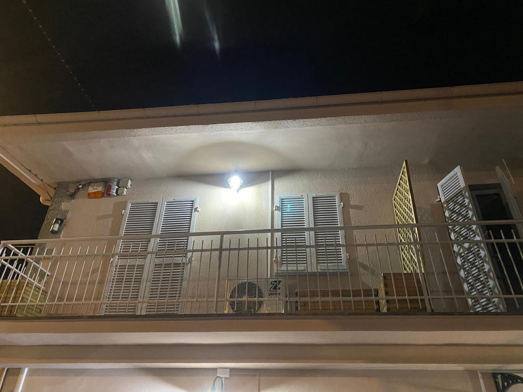 La Casa Di Cate & Adry Bed & Breakfast Envie Bagian luar foto