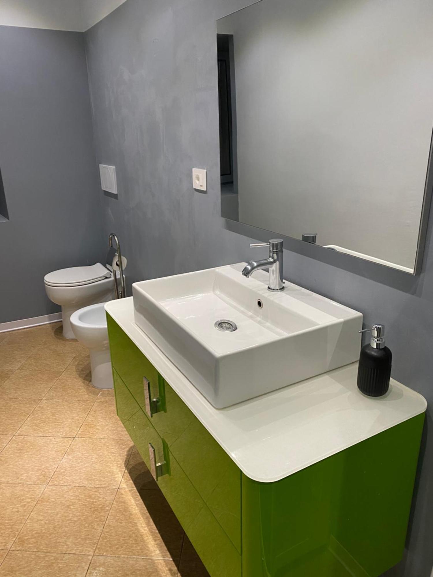 La Casa Di Cate & Adry Bed & Breakfast Envie Bagian luar foto